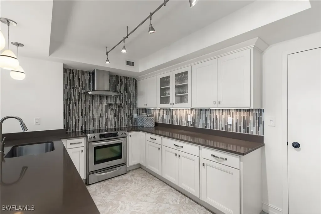 3115 Gulf Shore Boulevard N Naples FL 34103