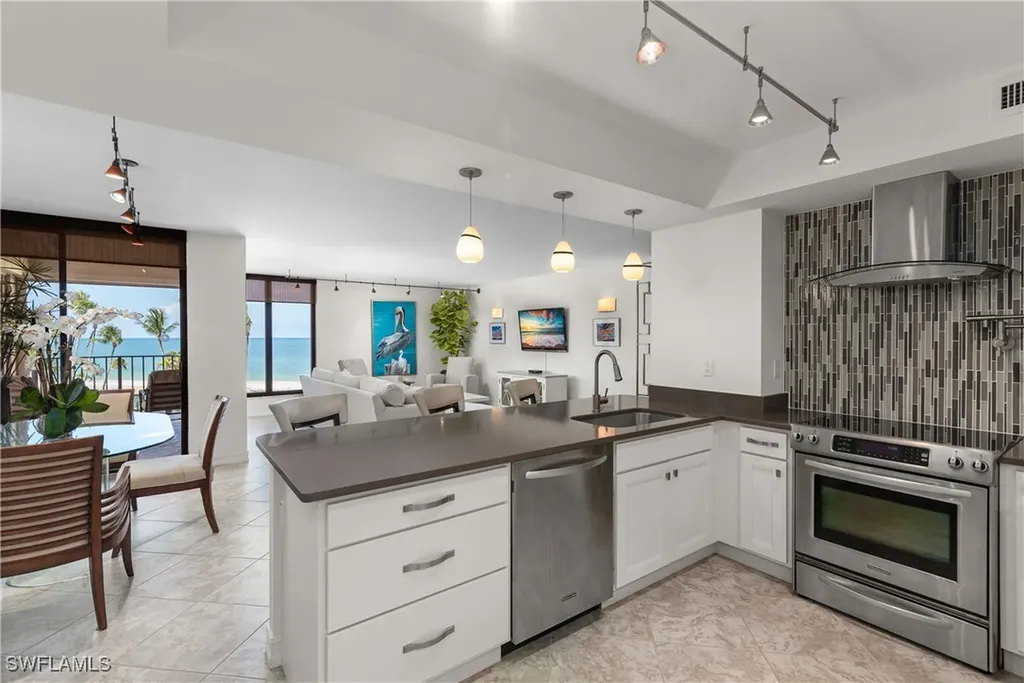 3115 Gulf Shore Boulevard N Naples FL 34103