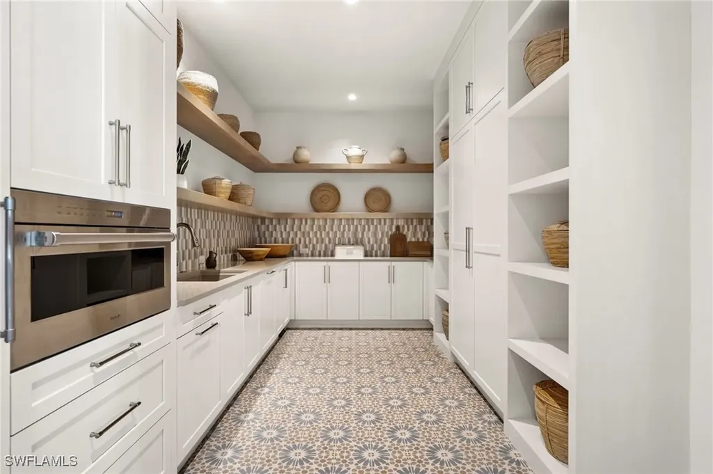 506 Neapolitan Lane Naples FL 34103