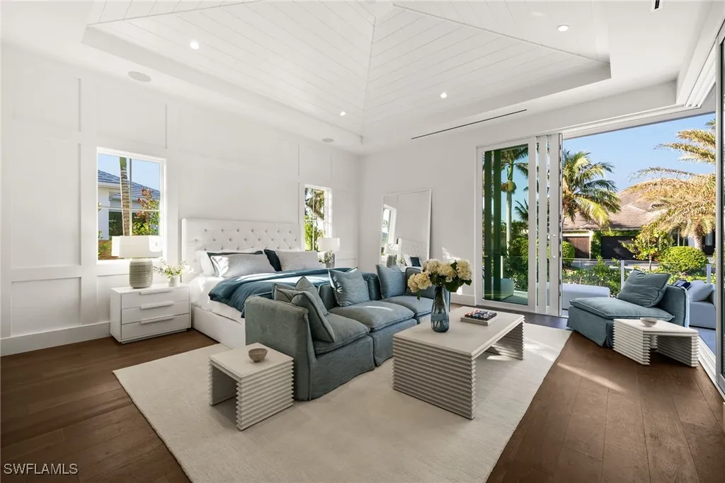 506 Neapolitan Lane Naples FL 34103