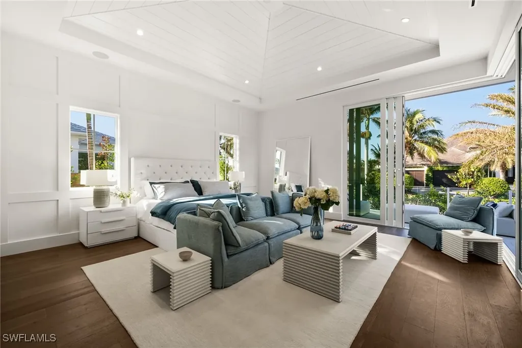 506 Neapolitan Lane Naples FL 34103