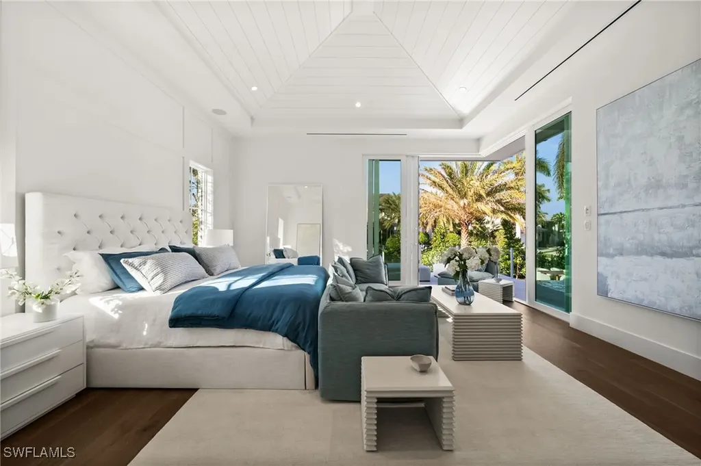 506 Neapolitan Lane Naples FL 34103