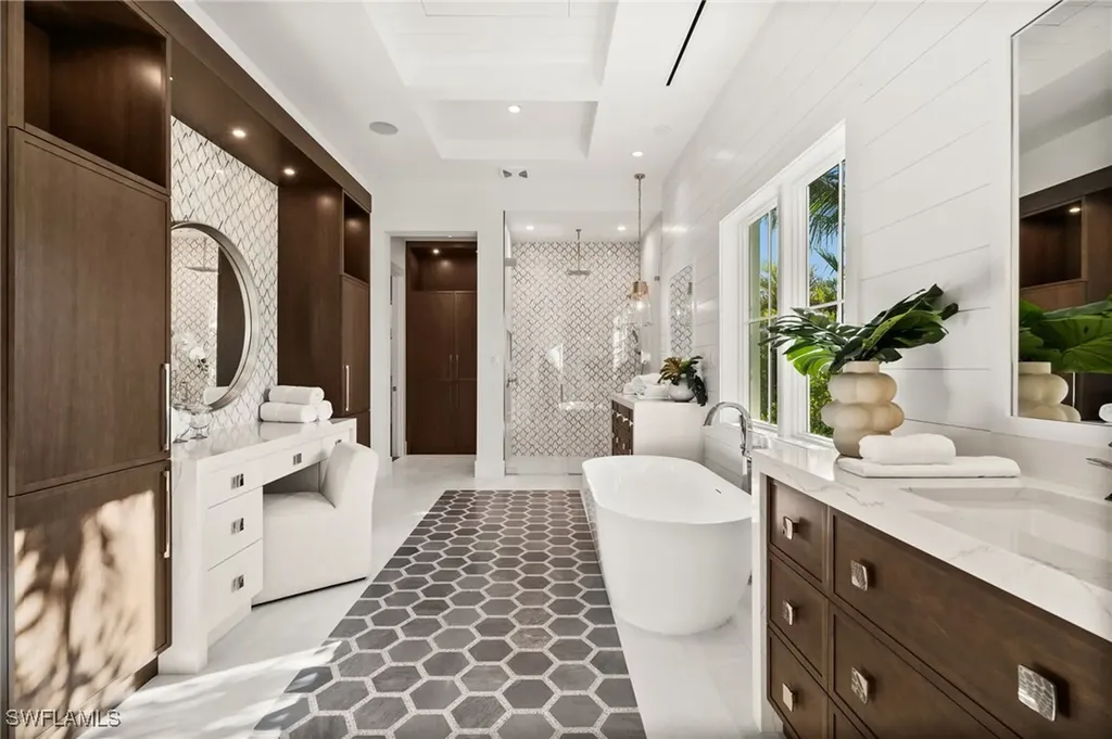 506 Neapolitan Lane Naples FL 34103