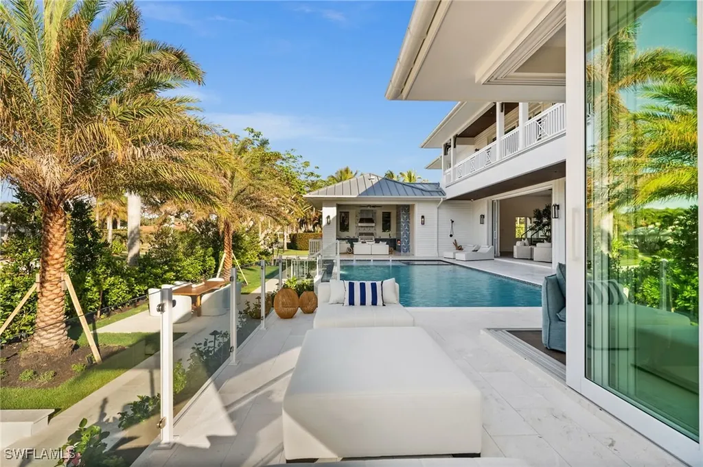 506 Neapolitan Lane Naples FL 34103