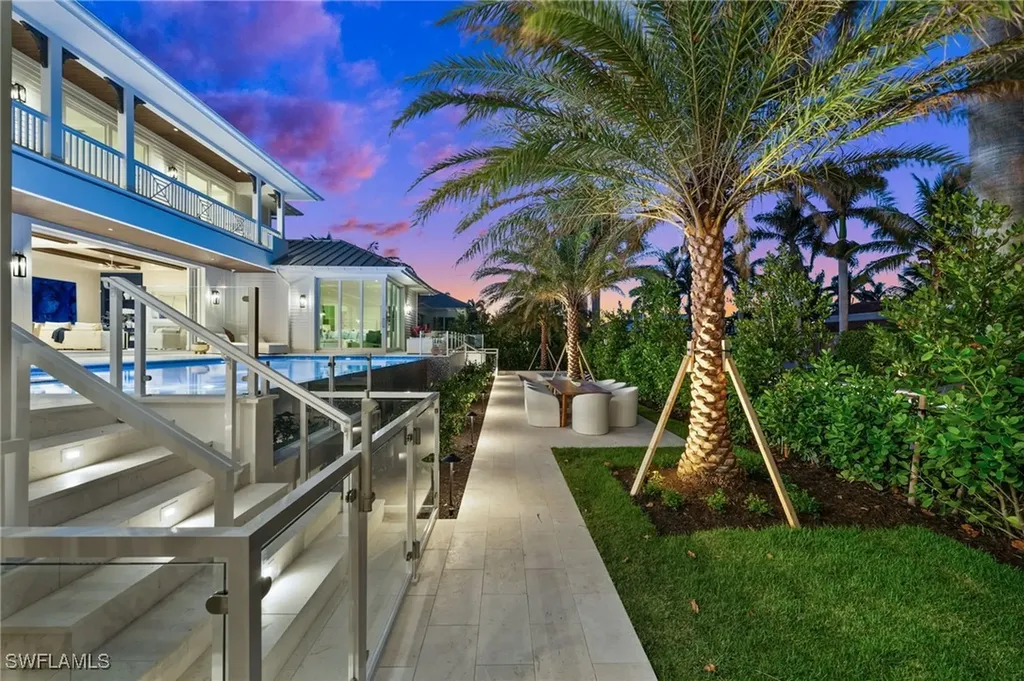 506 Neapolitan Lane Naples FL 34103