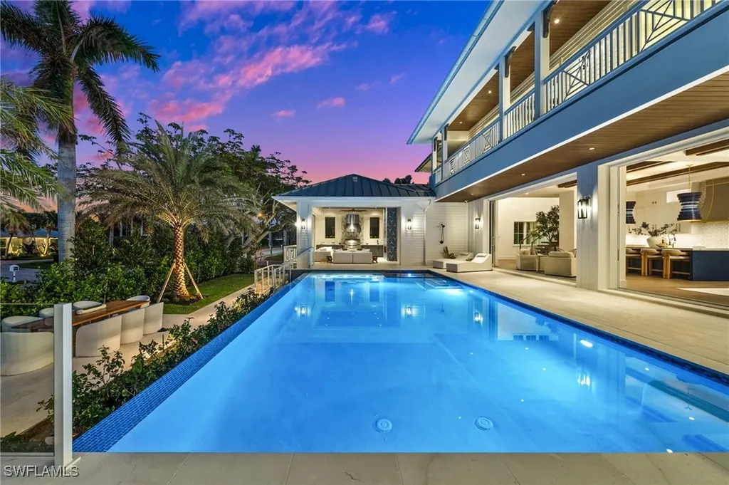 506 Neapolitan Lane Naples FL 34103