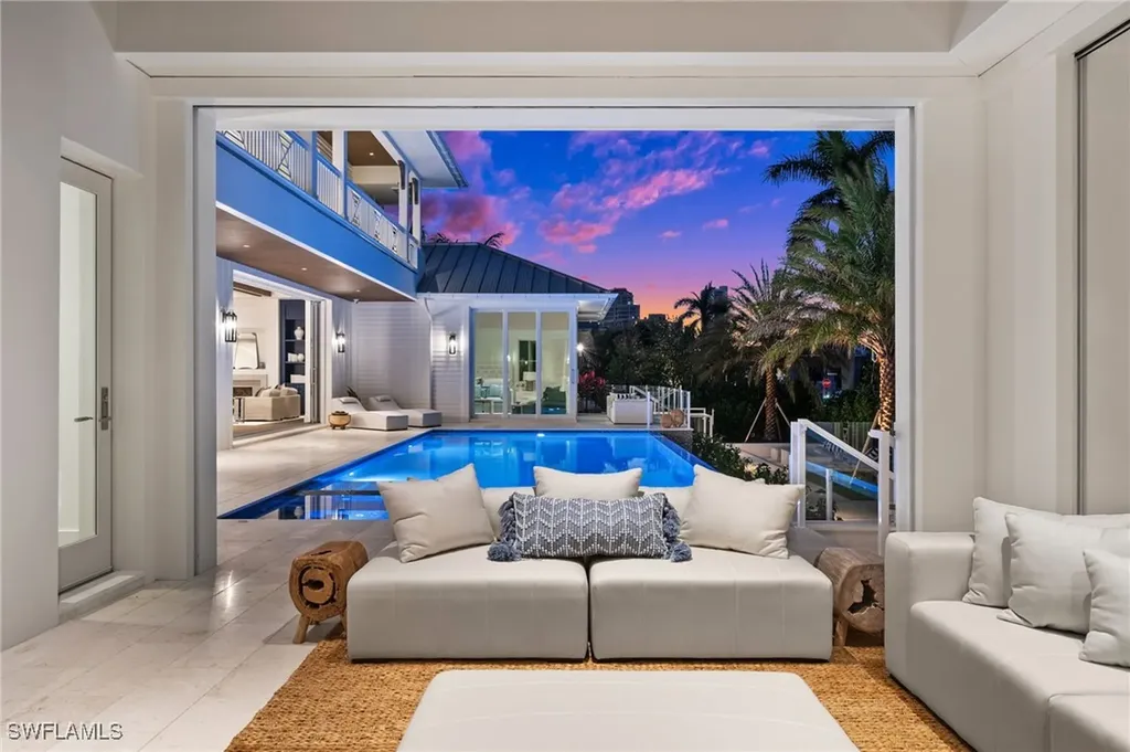 506 Neapolitan Lane Naples FL 34103