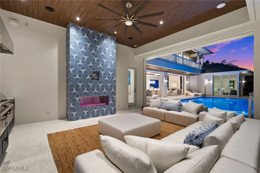 506 Neapolitan Lane Naples FL 34103