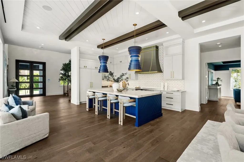 506 Neapolitan Lane Naples FL 34103