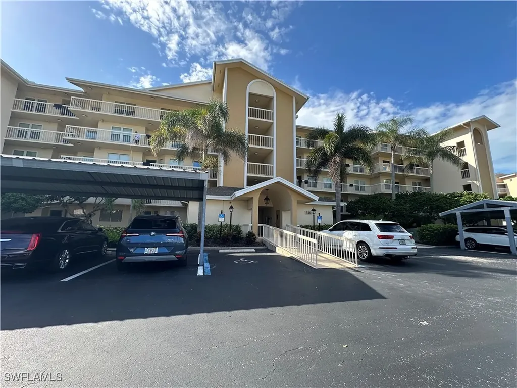 320 Horse Creek Drive Naples FL 34110