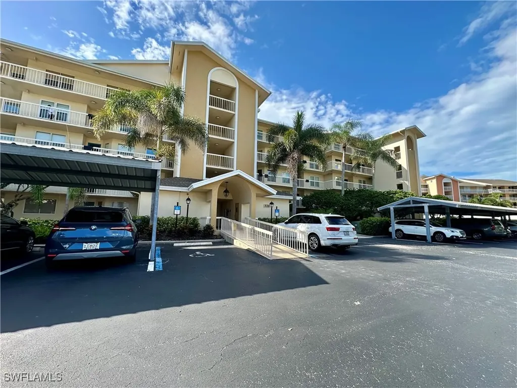 320 Horse Creek Drive Naples FL 34110