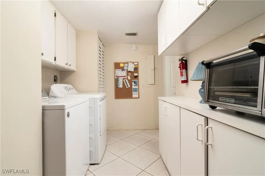 190 Palm Drive Naples FL 34112