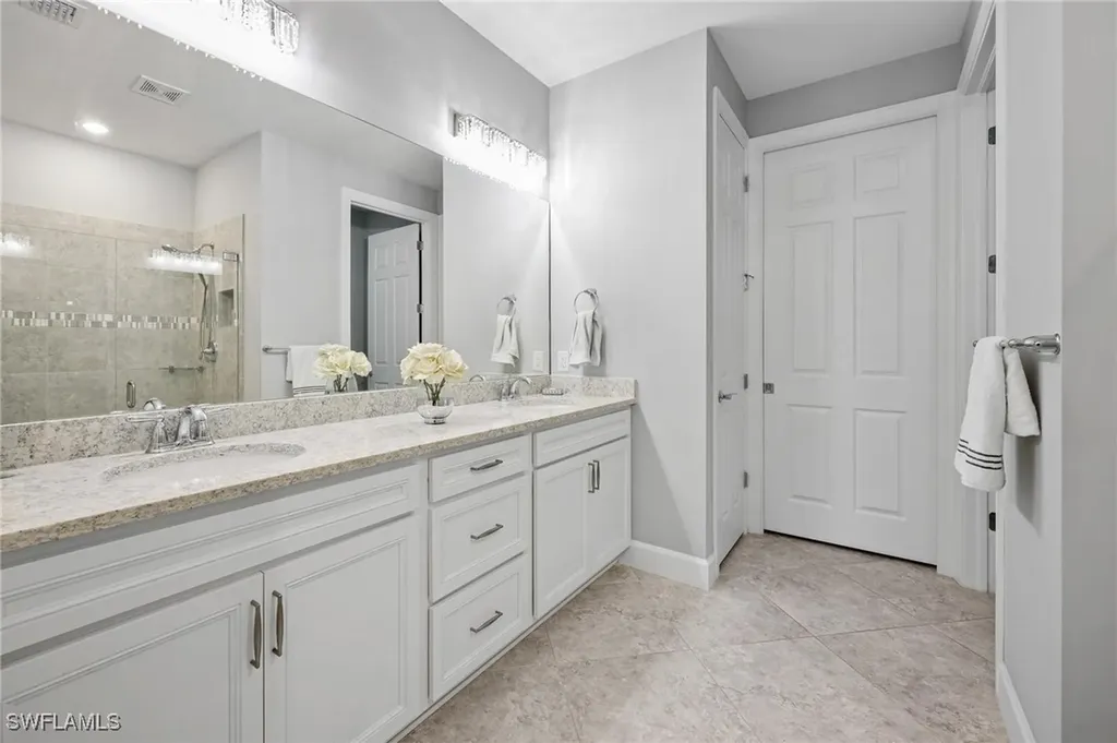 7670 Jacaranda Lane Naples FL 34114