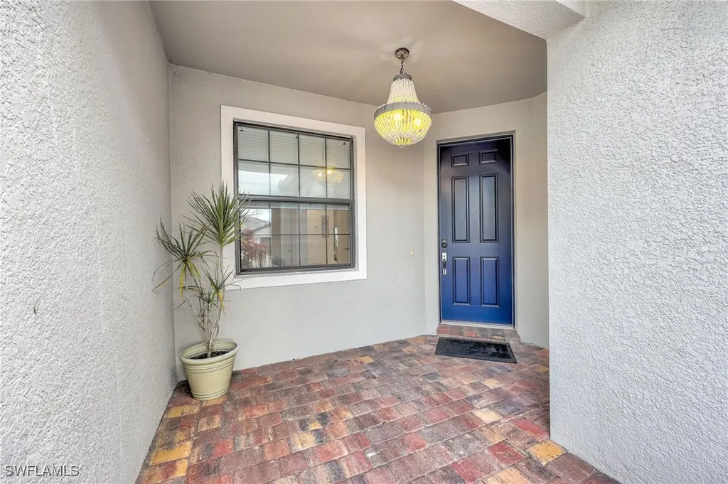 7670 Jacaranda Lane Naples FL 34114