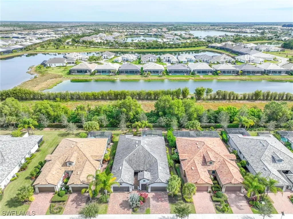 7670 Jacaranda Lane Naples FL 34114
