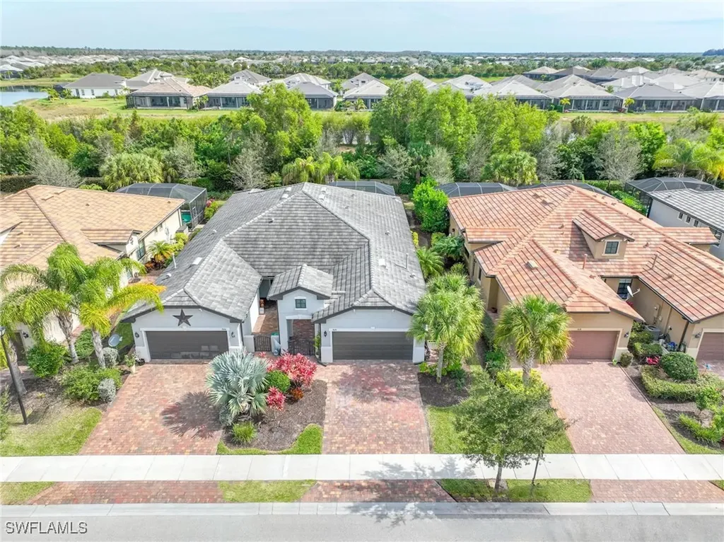 7670 Jacaranda Lane Naples FL 34114