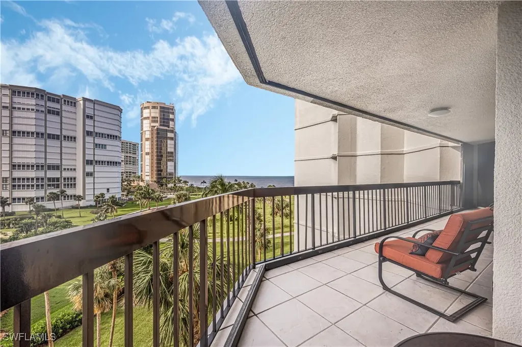 4551 Gulf Shore Boulevard N Naples FL 34103