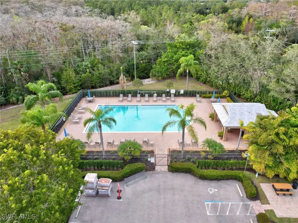 6670 Huntington Lakes Circle Naples FL 34119