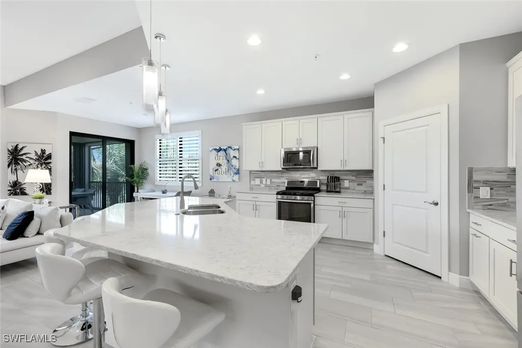 2185 Frangipani Circle Naples FL 34120