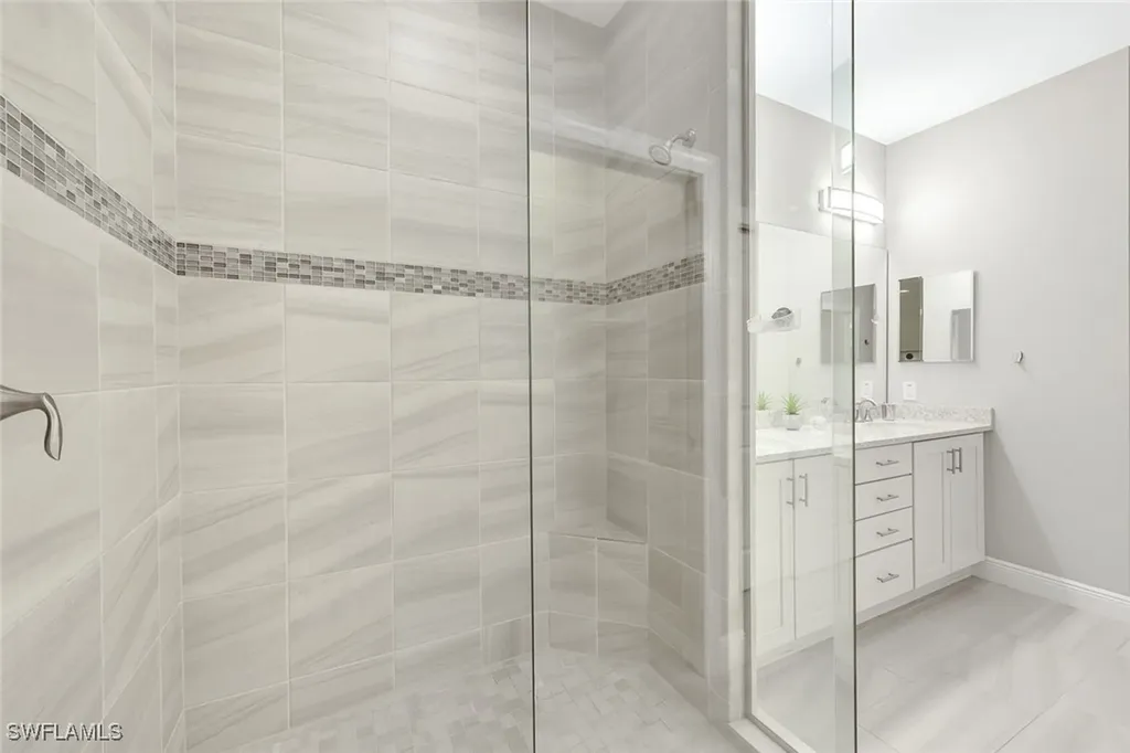 2185 Frangipani Circle Naples FL 34120