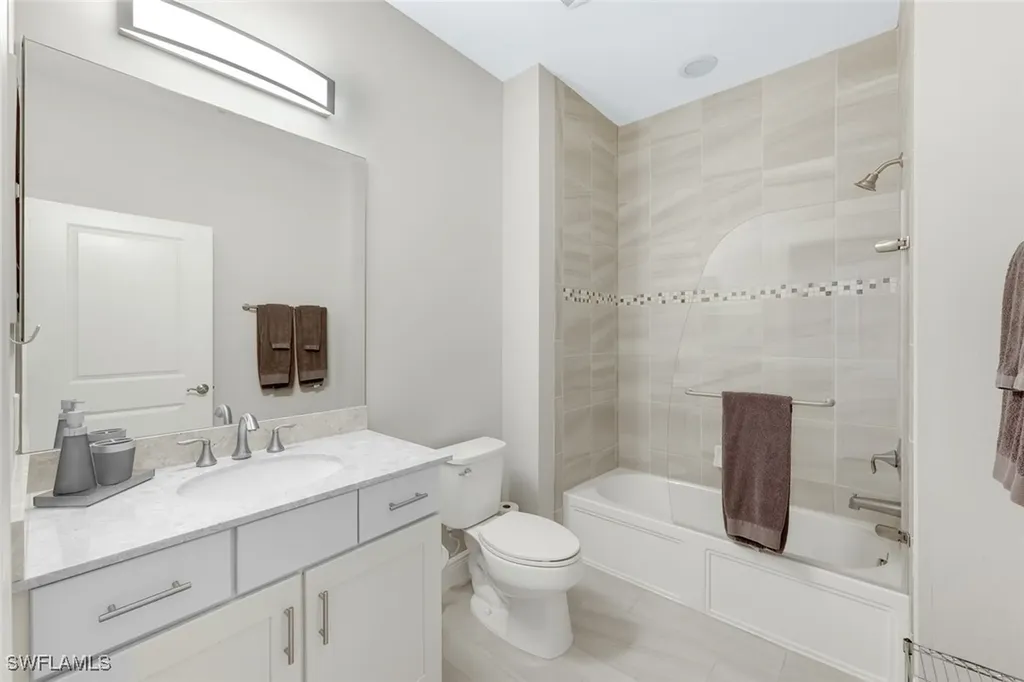 2185 Frangipani Circle Naples FL 34120