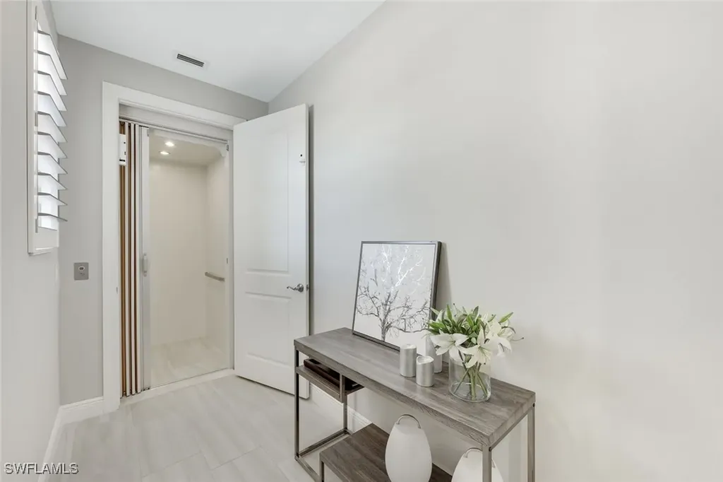 2185 Frangipani Circle Naples FL 34120