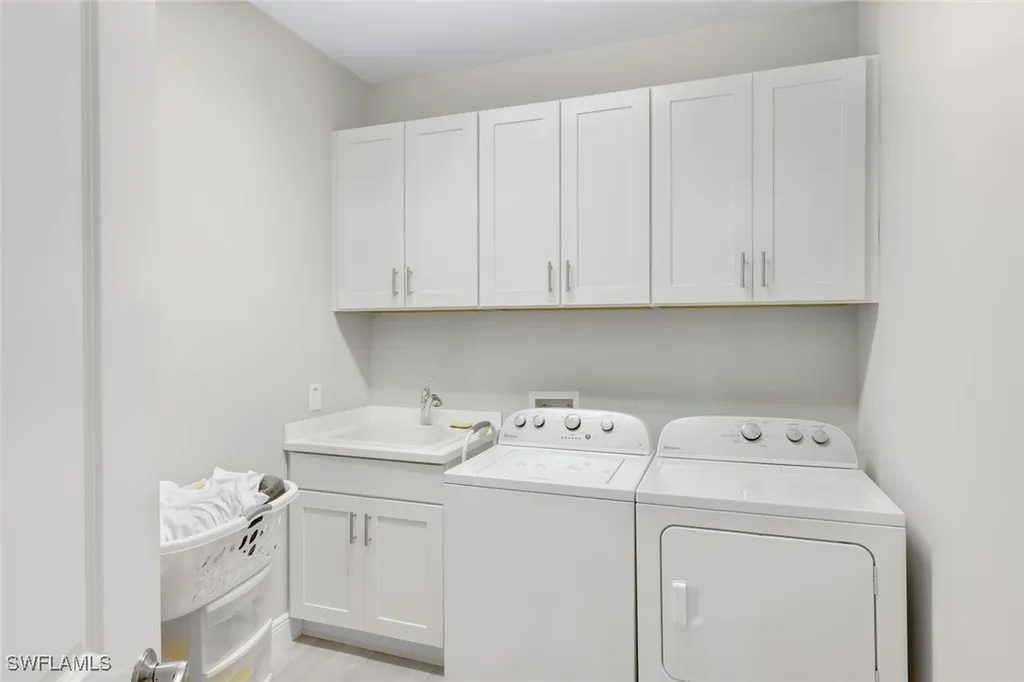 2185 Frangipani Circle Naples FL 34120