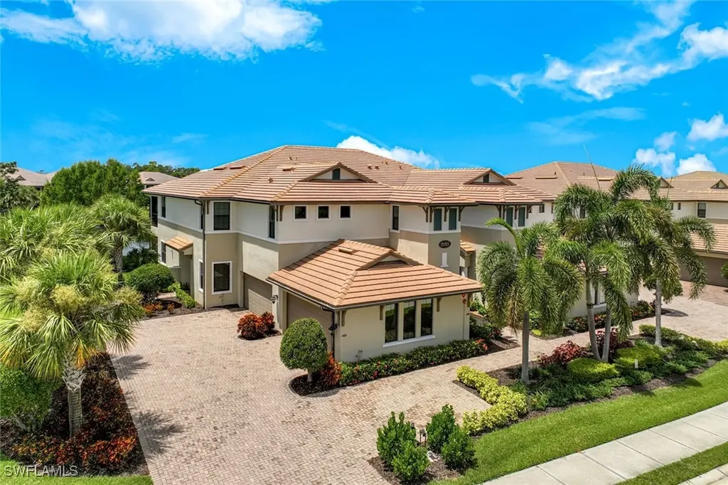 2185 Frangipani Circle Naples FL 34120