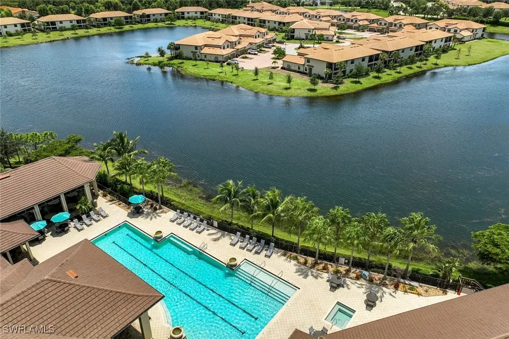 2185 Frangipani Circle Naples FL 34120