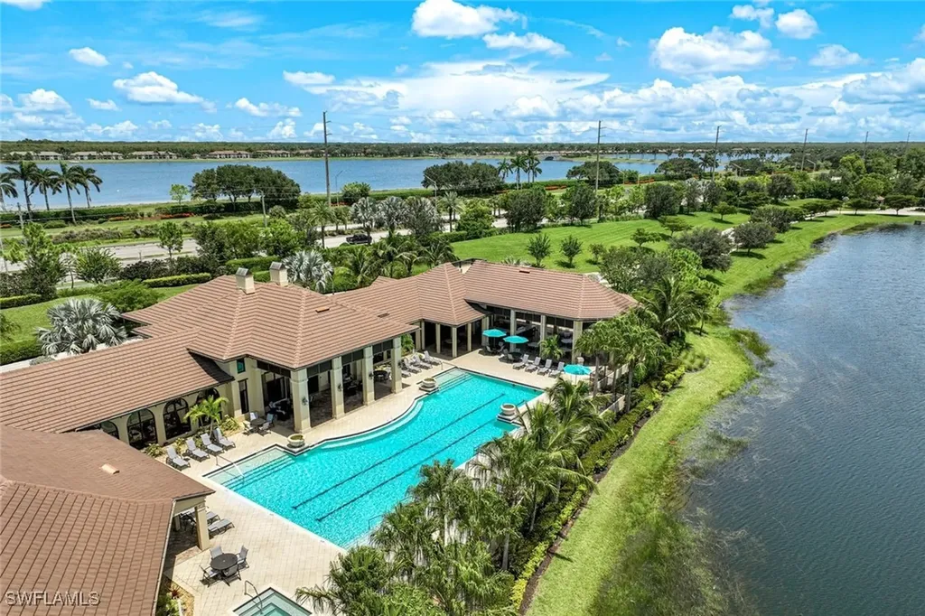 2185 Frangipani Circle Naples FL 34120