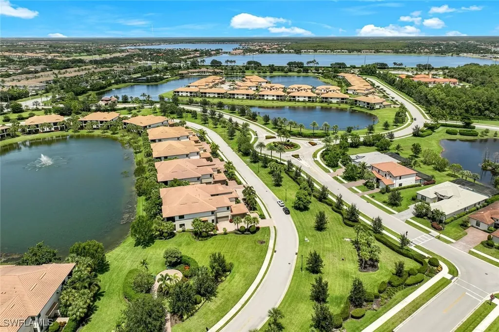 2185 Frangipani Circle Naples FL 34120