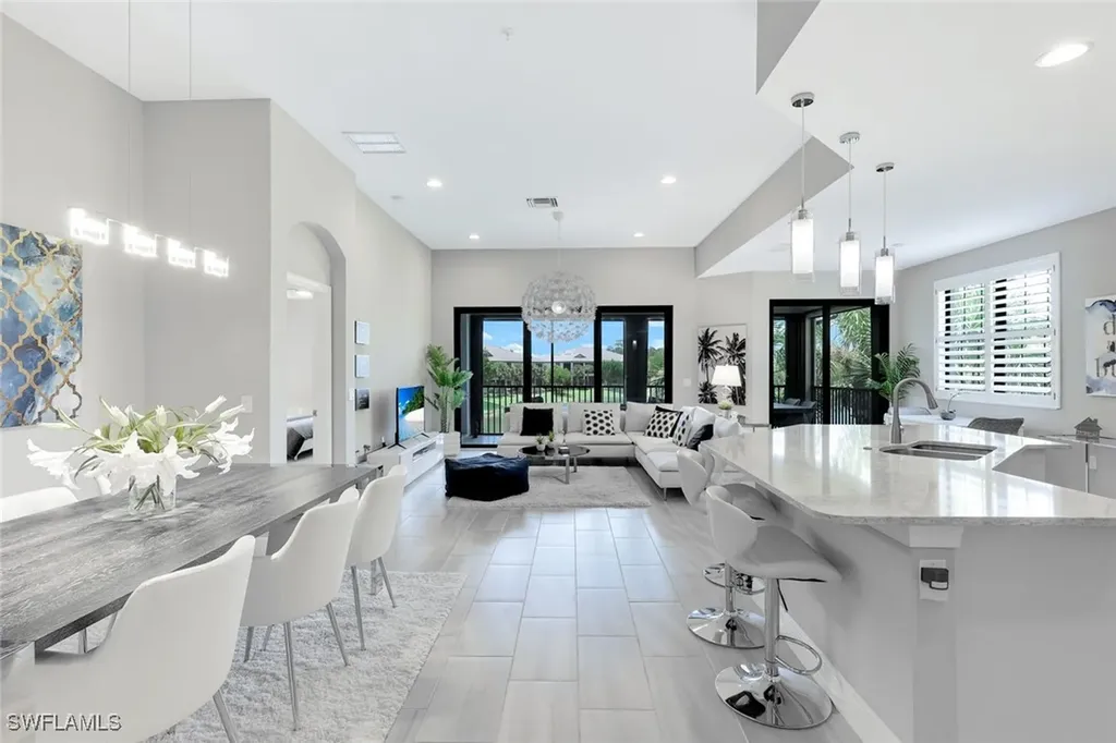 2185 Frangipani Circle Naples FL 34120