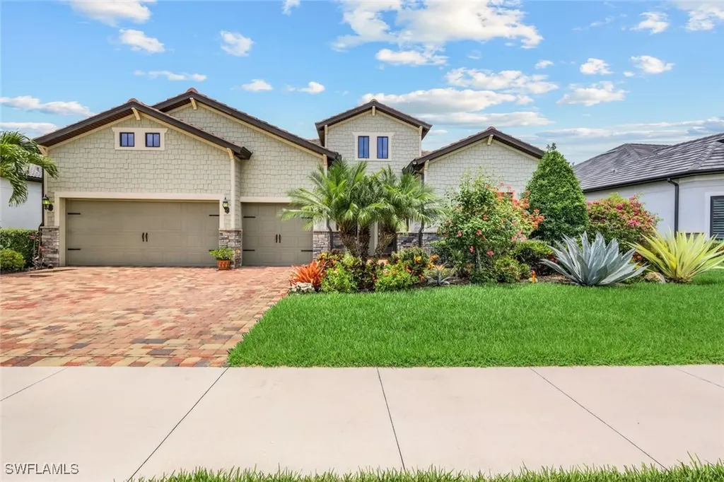 Naples FL, 9335 Surfbird Court