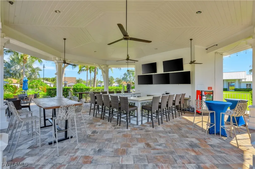 9335 Surfbird Court Naples FL 34120