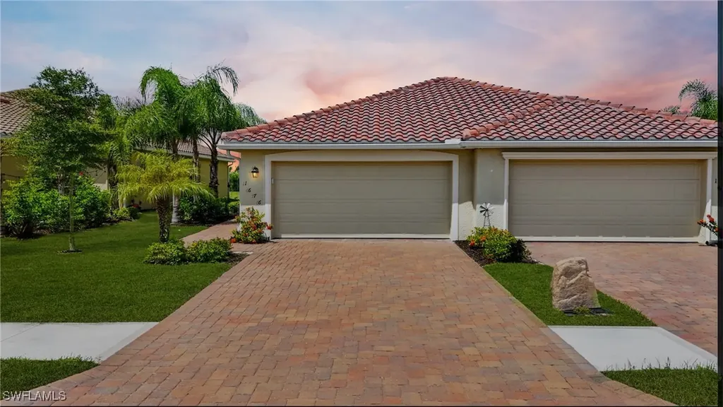 1676 Alameda Drive Naples FL 34120