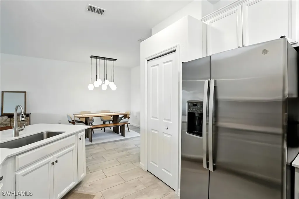 1676 Alameda Drive Naples FL 34120