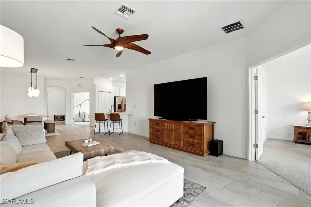 1676 Alameda Drive Naples FL 34120