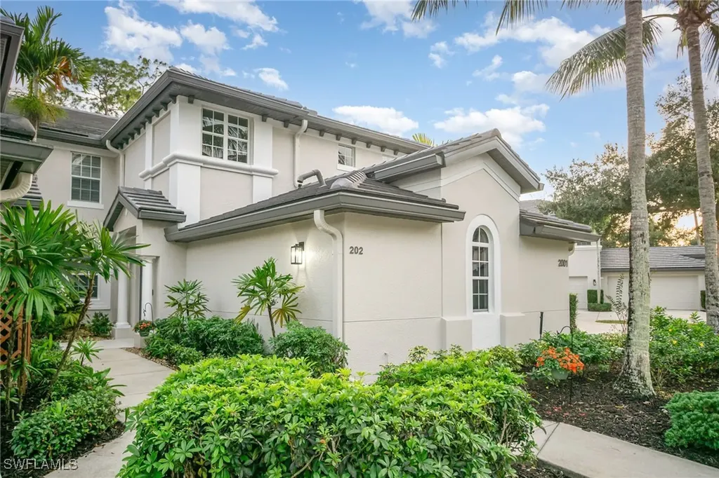 2001 Tarpon Bay Drive N Naples FL 34119
