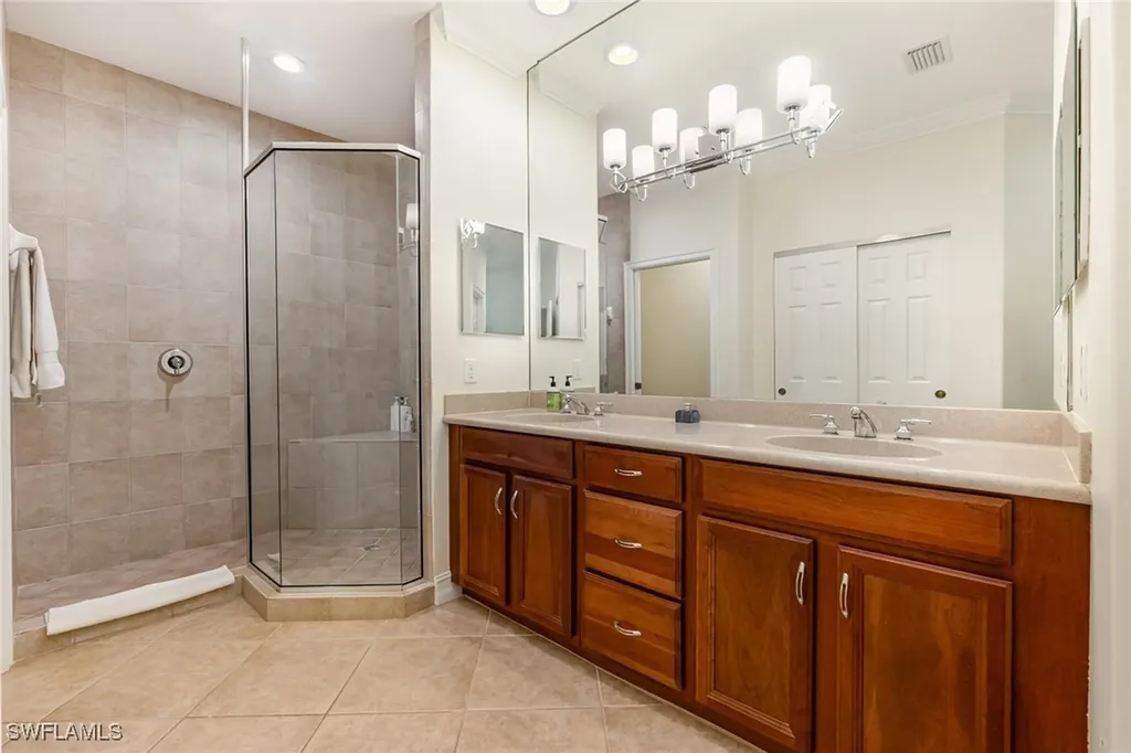 2001 Tarpon Bay Drive N Naples FL 34119