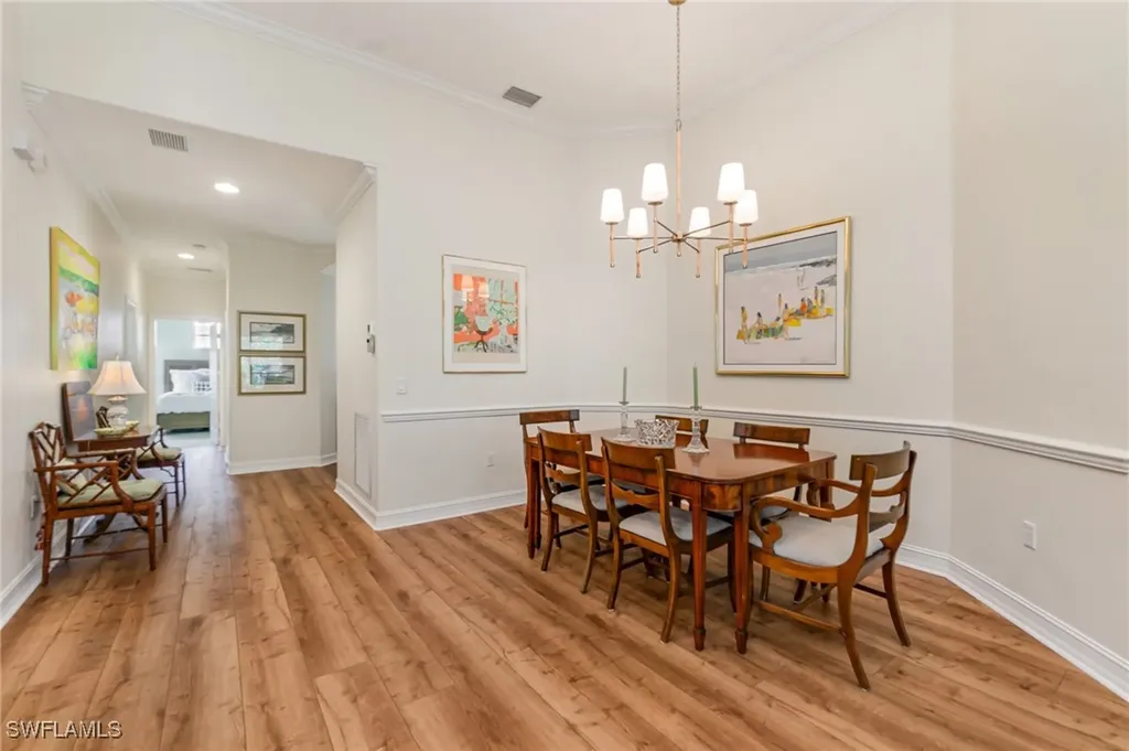 2001 Tarpon Bay Drive N Naples FL 34119