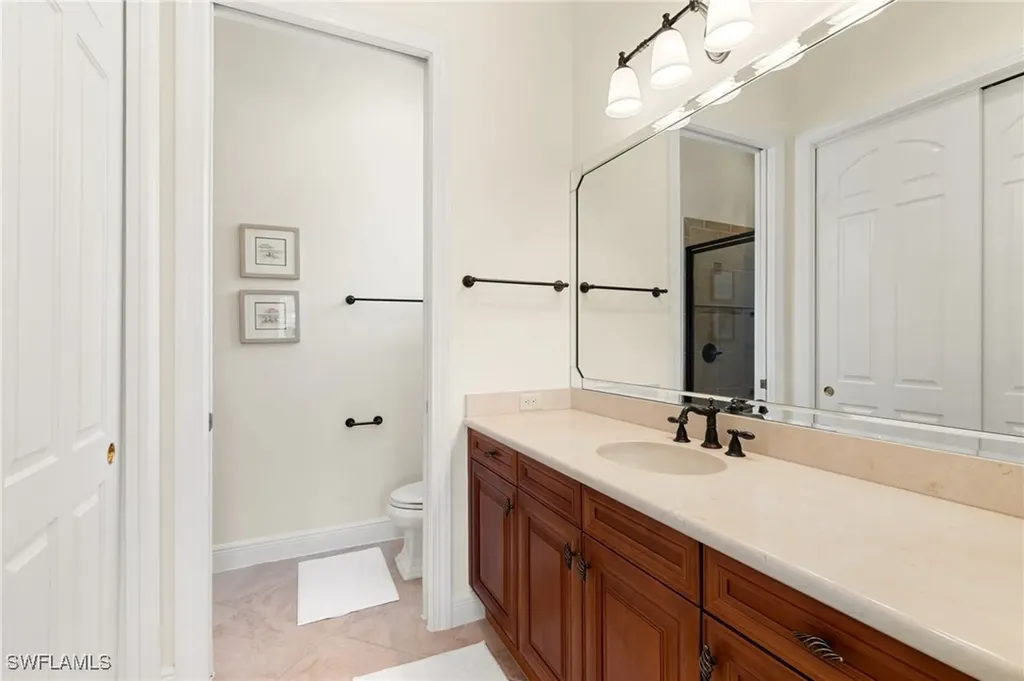 5962 Hammock Isle Circle Naples FL 34119