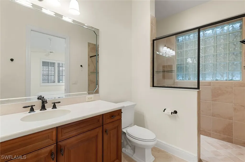 5962 Hammock Isle Circle Naples FL 34119