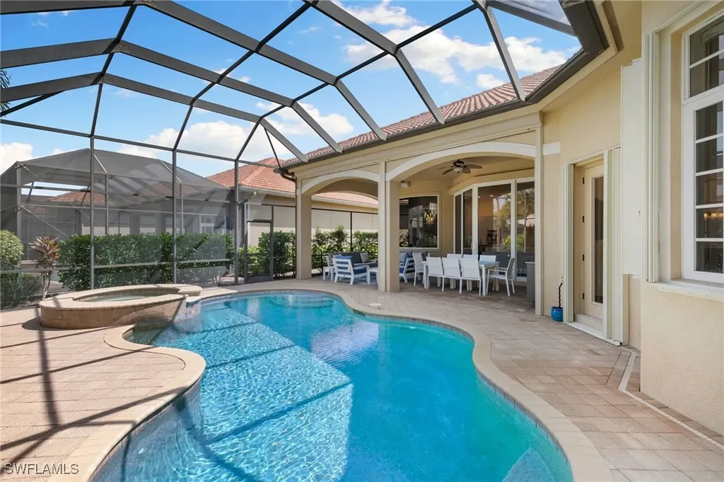 5962 Hammock Isle Circle Naples FL 34119