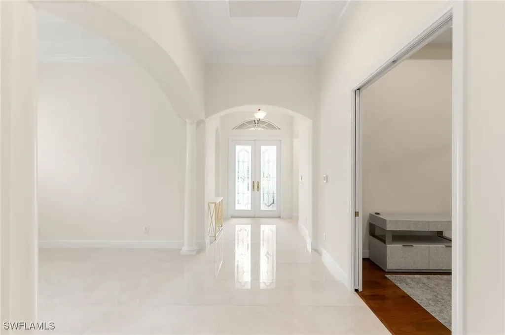 5962 Hammock Isle Circle Naples FL 34119