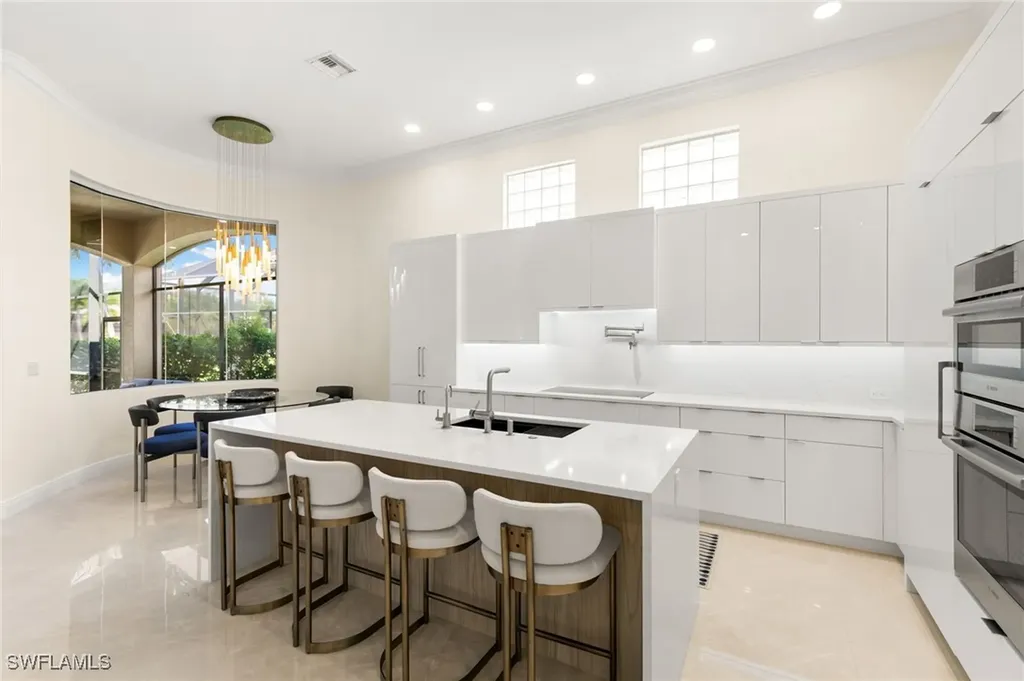 5962 Hammock Isle Circle Naples FL 34119