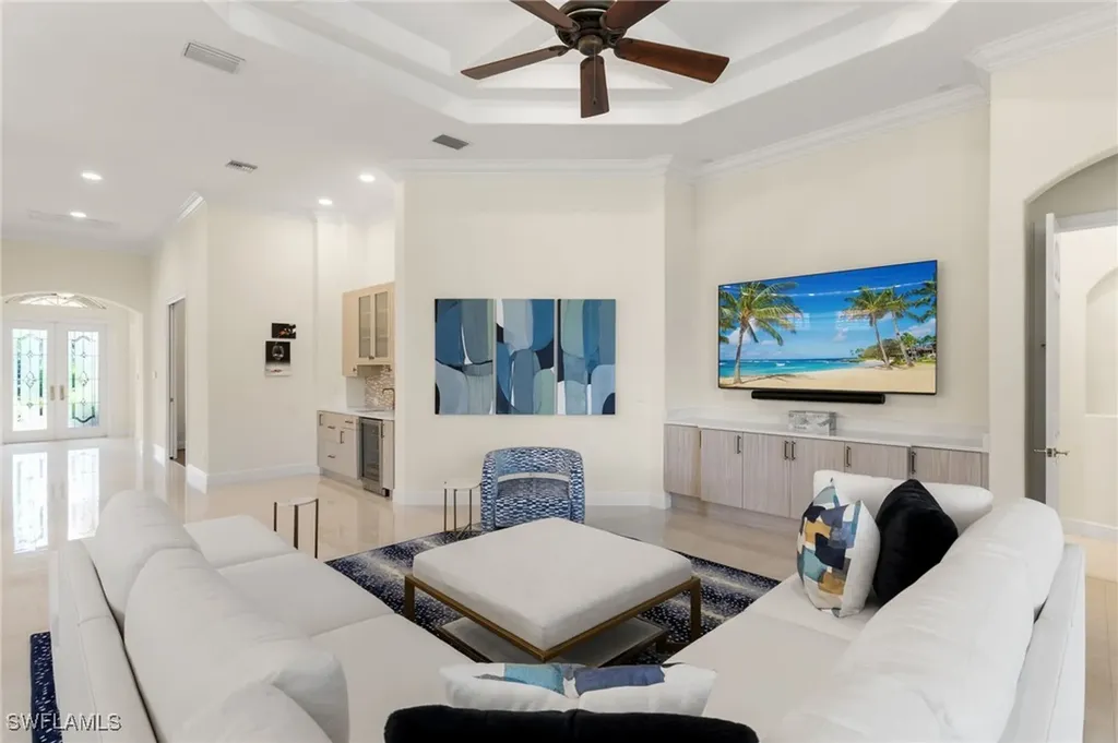 5962 Hammock Isle Circle Naples FL 34119