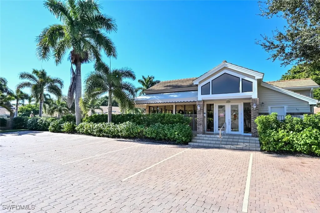 6631 Trident Way Naples FL 34108