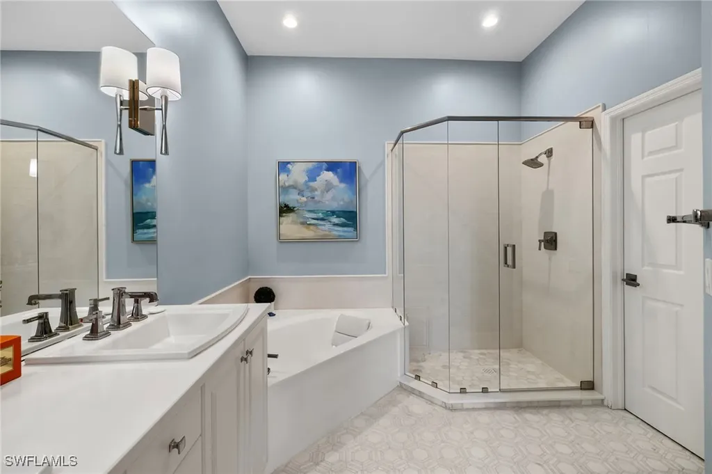 5065 Yacht Harbor Drive Naples FL 34112