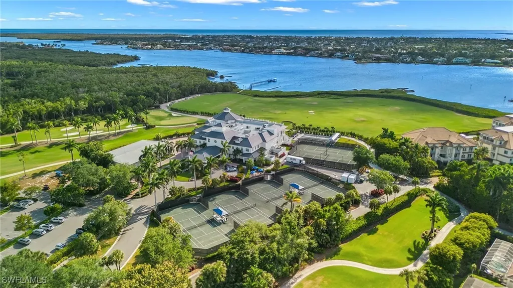 5065 Yacht Harbor Drive Naples FL 34112