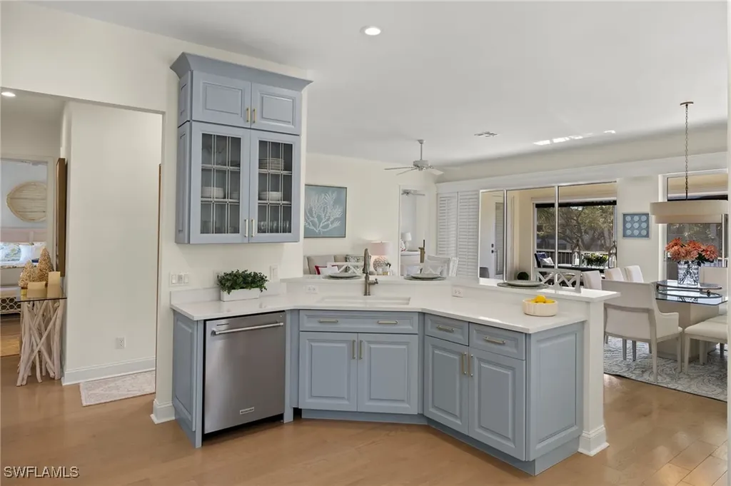 5065 Yacht Harbor Drive Naples FL 34112